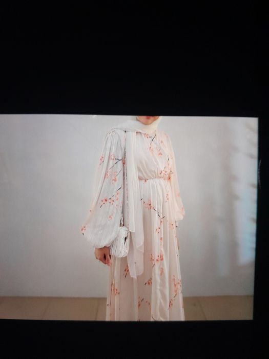 Гүлді жазғы көйлек