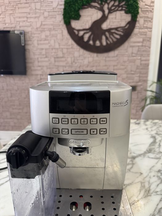 Кофемашина Delonghi
