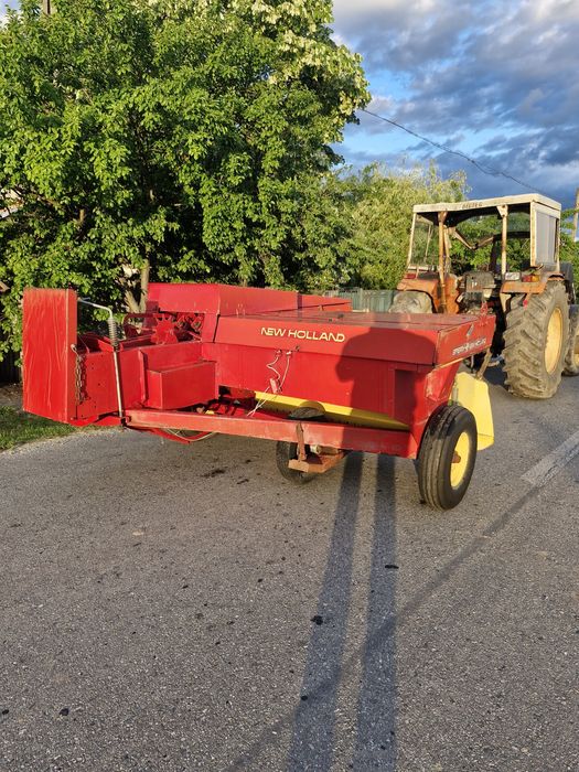 Balotieră New Holland Originală!!!