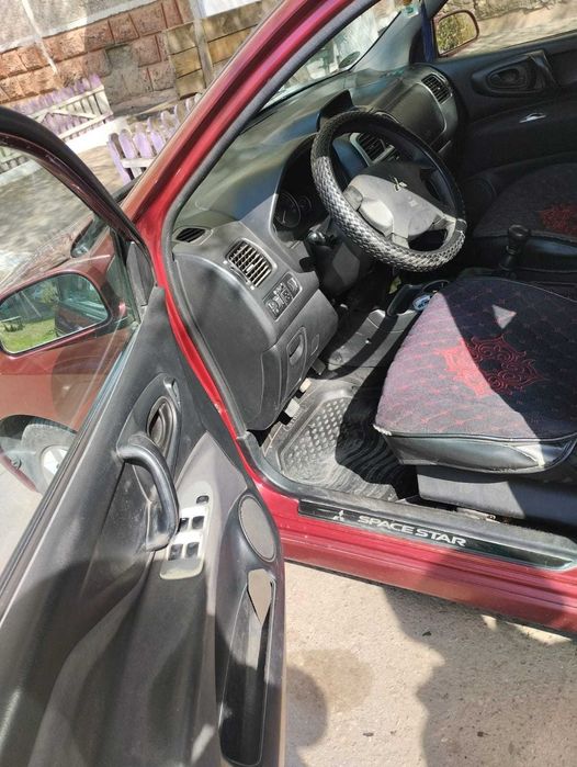 Mitsubishi Space Star 2004