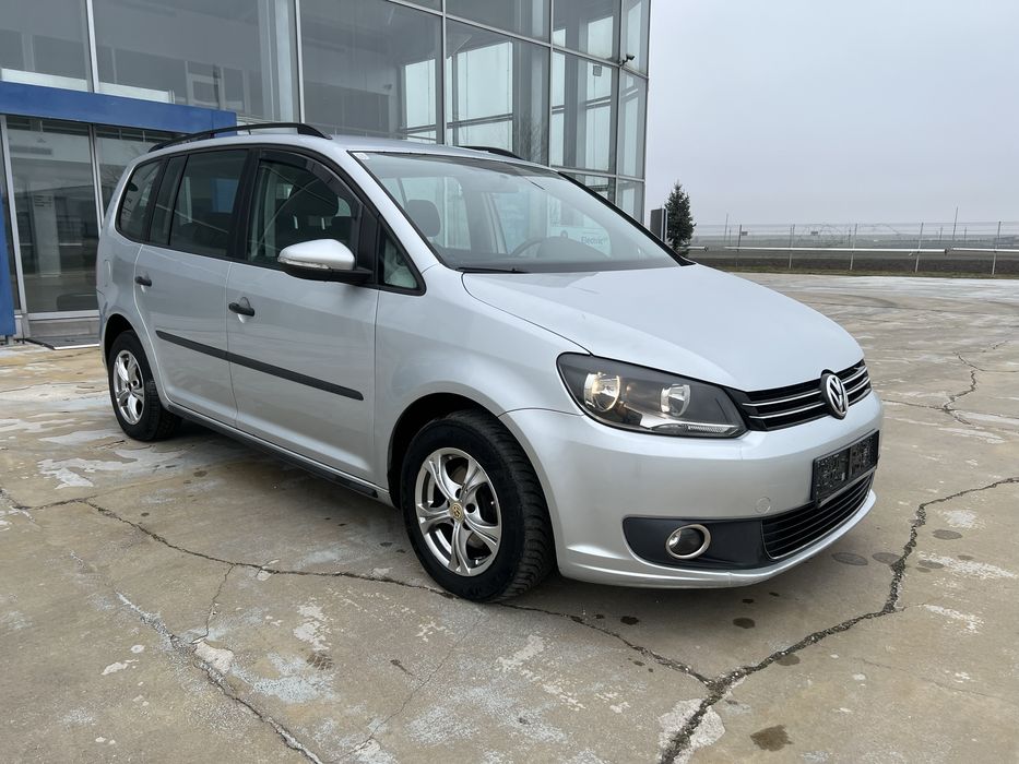 VOLKSWAGEN Touran 2012 — imagine 3