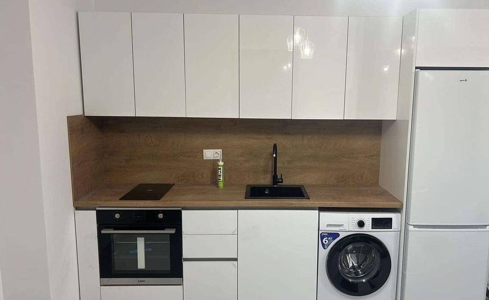 Дава се под наем Двустаен апартамент в Пловдив, Христо Смирненски - 70 кв.м за 475 € - Снимка #2