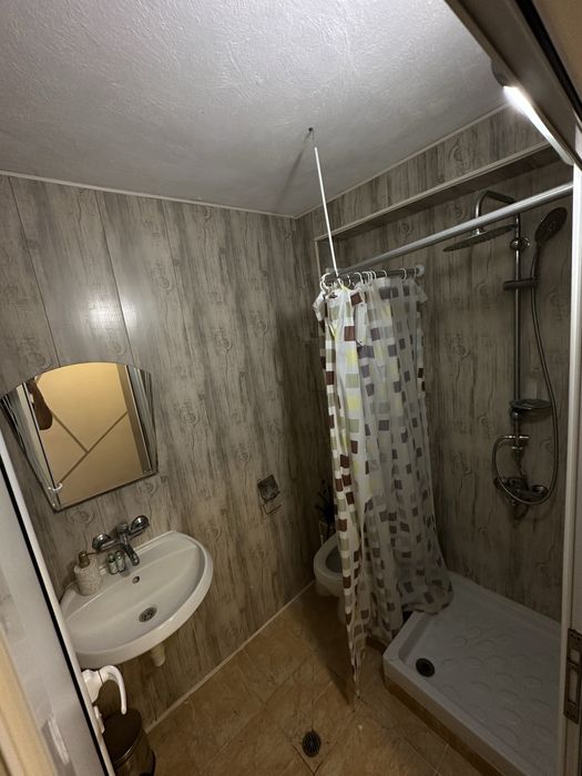 Дава се под наем Едностаен апартамент в Варна, м-т Акчелар - 20 кв.м за 298.86 € - Снимка #3