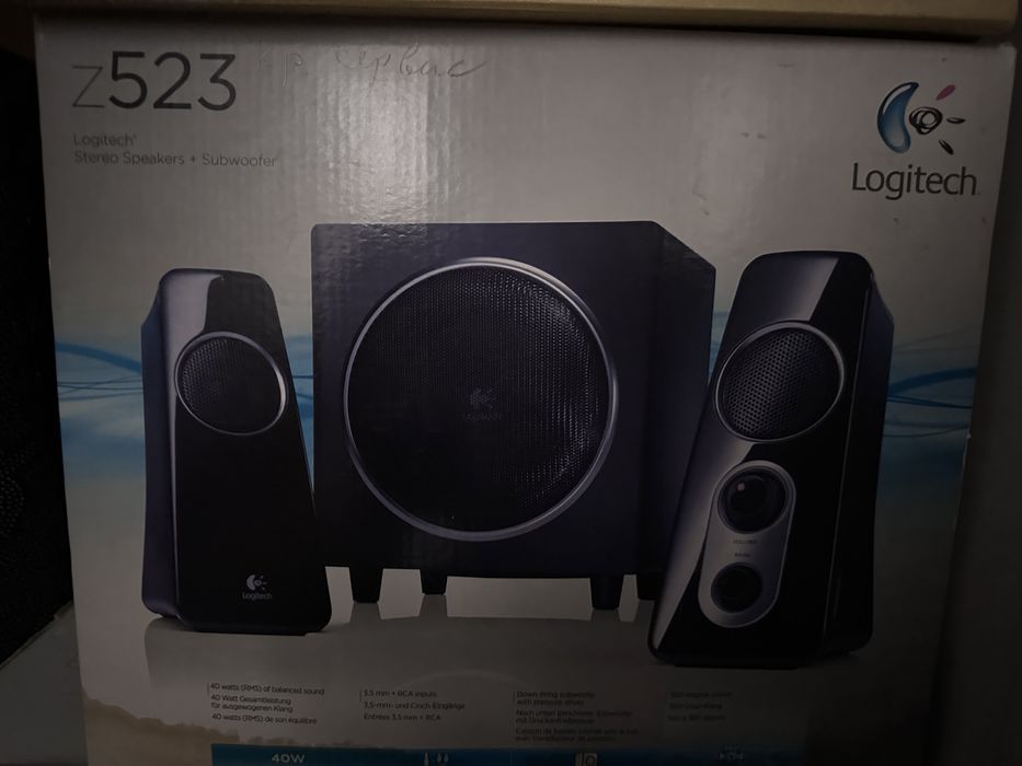 Продам акустическую систему Logitech Z523