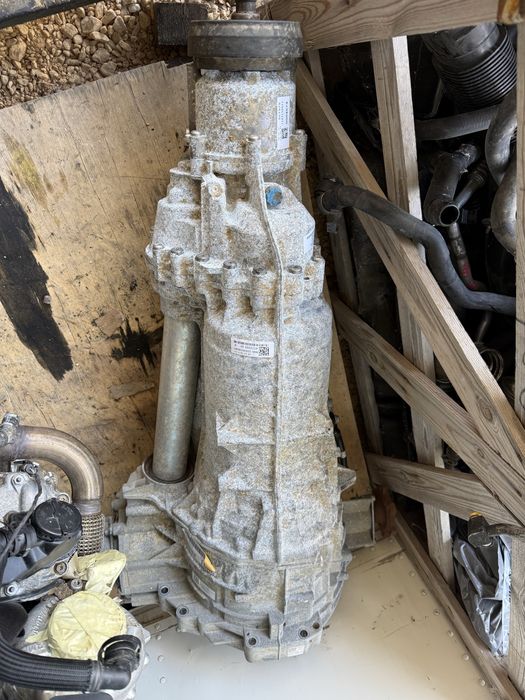 ZF 8HP65A е 8-степенна автоматична скоростна кутия