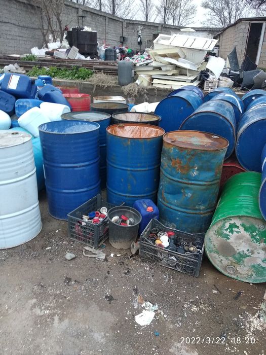 Бочки разные варианты 200 литр 160 литр 125 литр