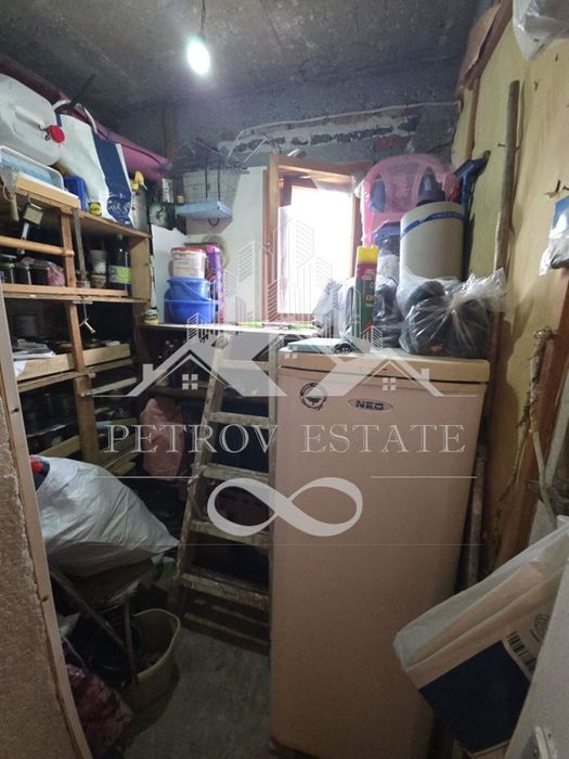 Продава се Етаж от къща в Велинград - 70 кв.м за 572 €/кв.м - Снимка #12