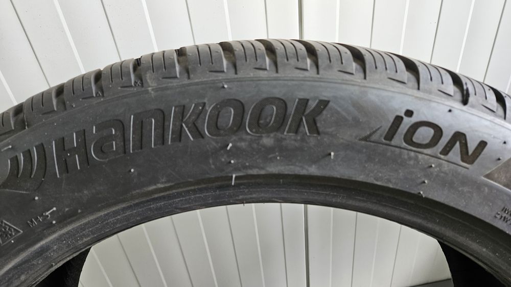 Anvelope iarna Hankook EV 255 45 R20 SUV