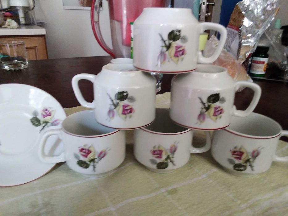 20% отстъпка на всичко до 20 ноември Порцеланова кана, чаши, чайник