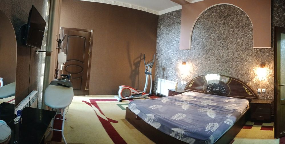 3 сотик тайёр ҳовли