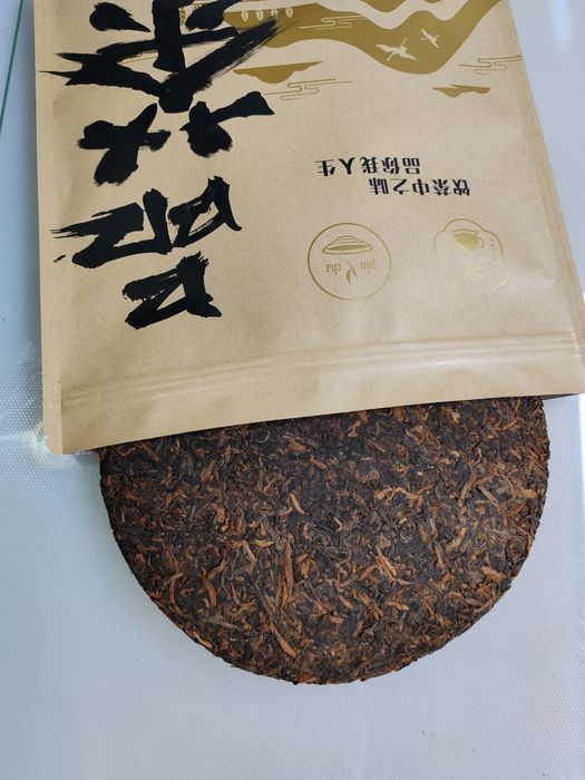 Чай пуэр прессованный, блин 357 грамм.