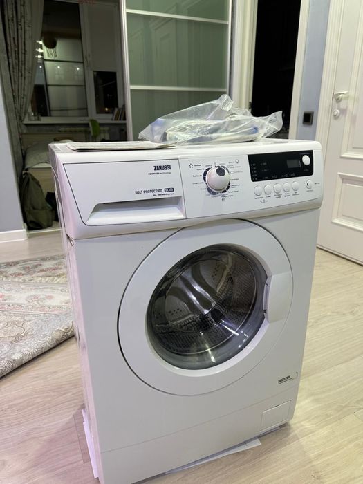 Стиралка Zanussi