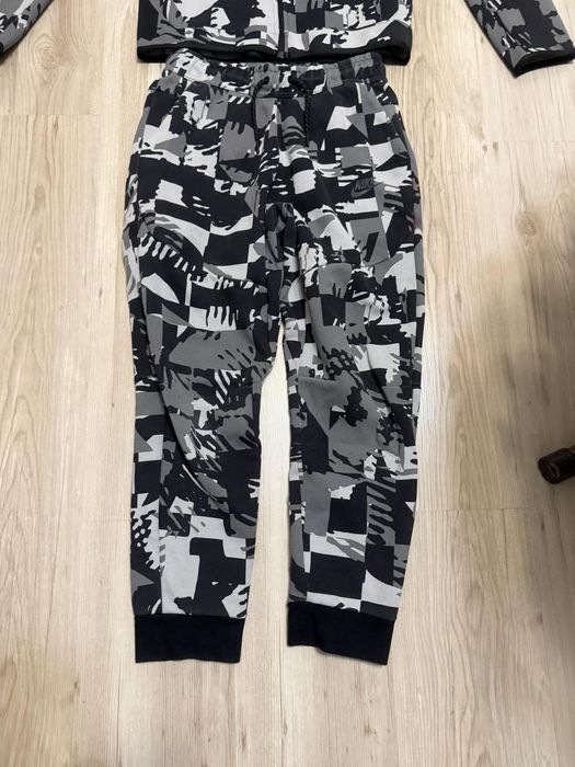 Nike teche fleece Camo
