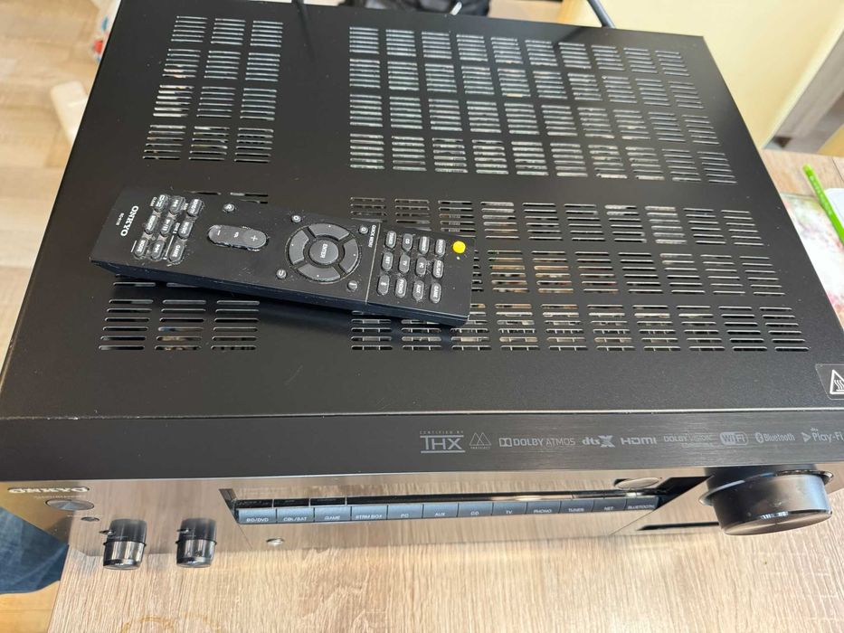 Продавам чудесен ресийвър (AV Receiver) за домашно кино ONKIO TX-NR686
