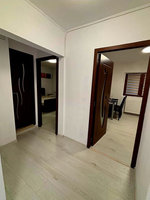 Apartament 2 camere de inchiriat.