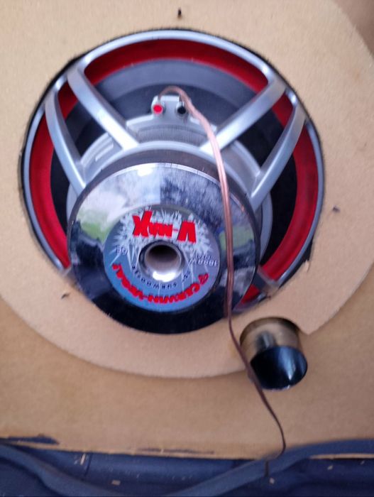 Subwoofeer de vanzare