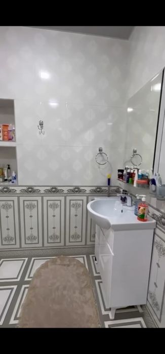 Uy ijaraga beriladi. Barcha jixozlari bilan.
