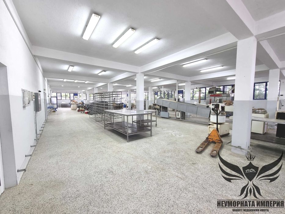 Дава се под наем Склад в Съединение - 2000 кв.м за 2333 € - Снимка #12