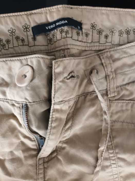 Pantaloni Vero Moda