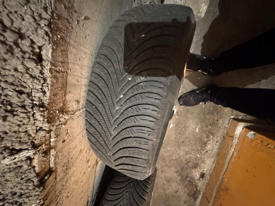 Vând set jante tabla R15 5x112