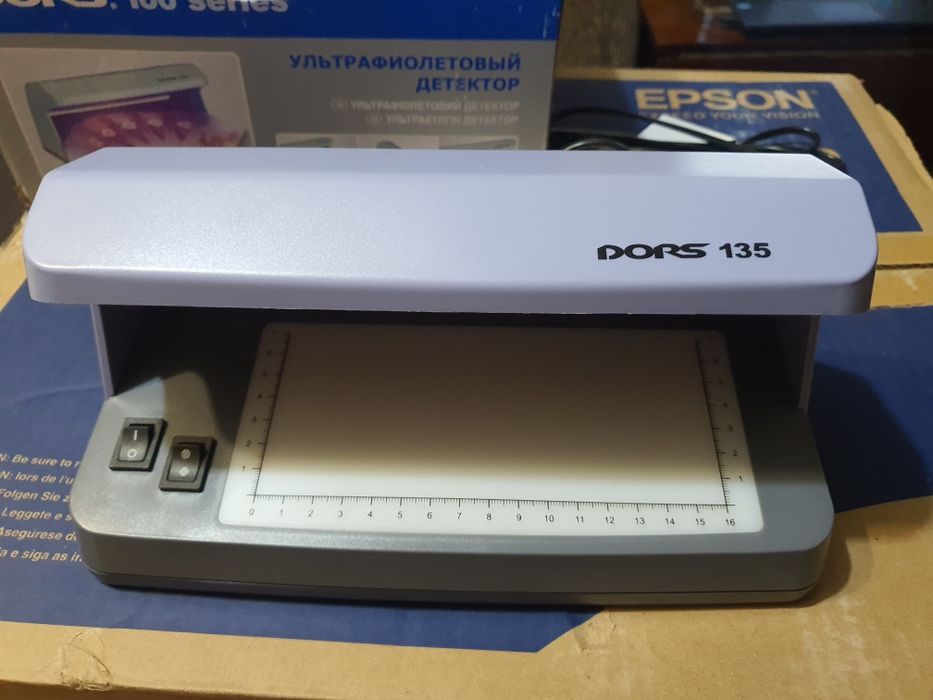 Продаю купюро детектор dors 135.