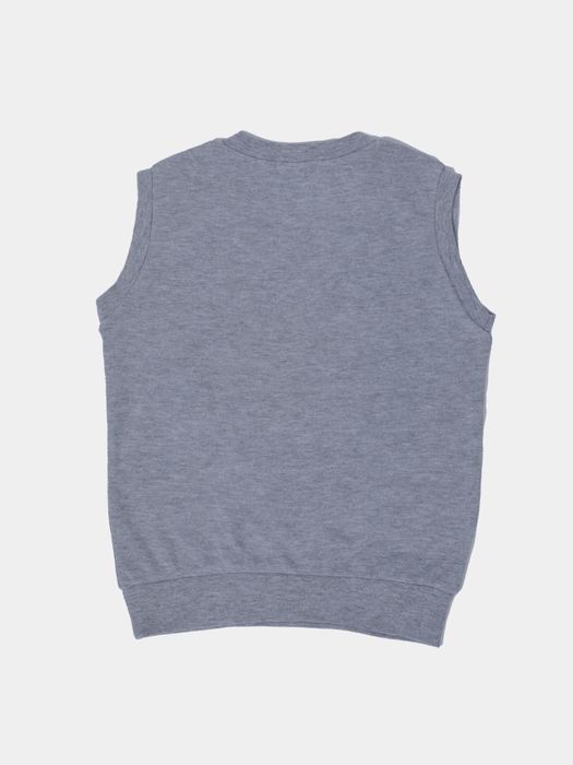 Безрукавка для мальчика для школы и дома