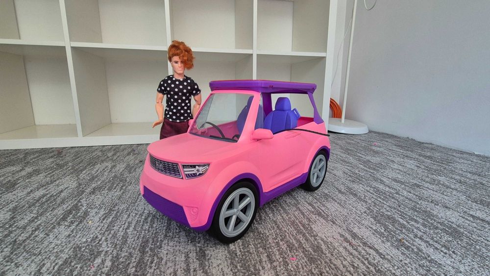 Ambulanta Barbie! Cadou Masina Barbie si 7 Carti !!!