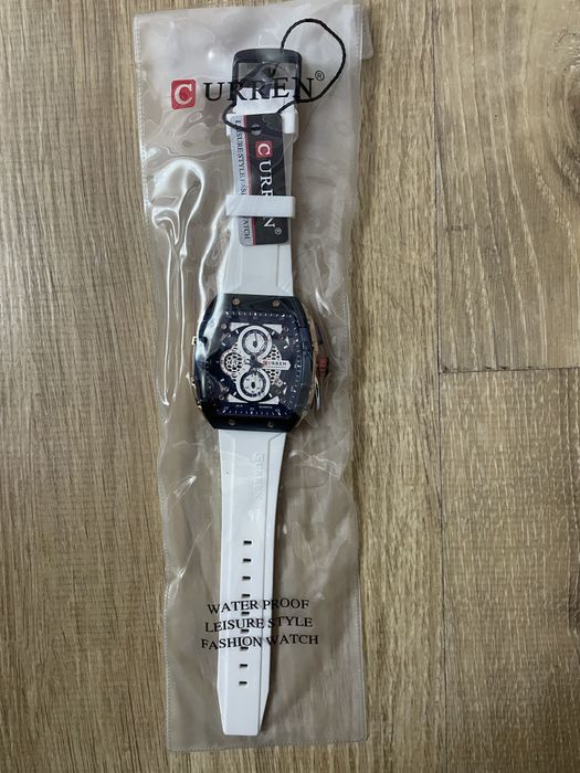 Часы новый.