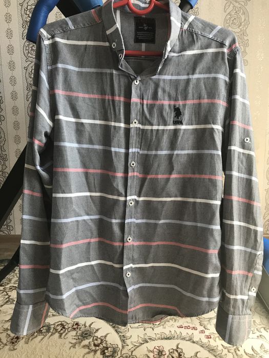 Жаңа,қолданыстағы киІмдер сатылады