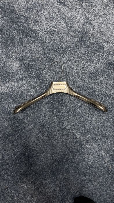 Стильные плечики для одежды