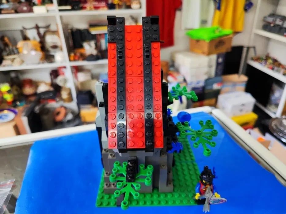 Лего 6048 Lego Majistos Magical Workshop 1993 г