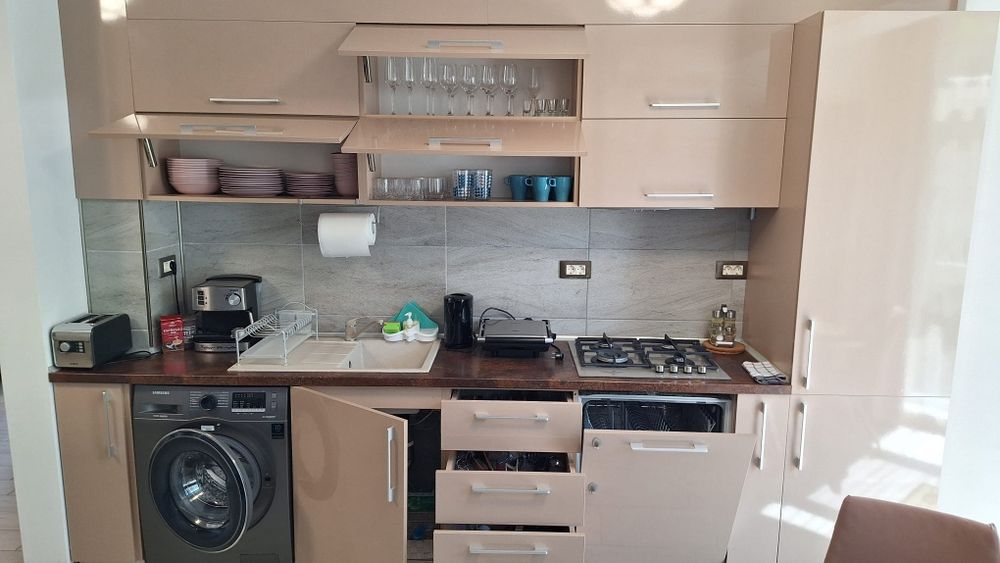 Apartamente de inchiriat in Alezzi Beach Resort