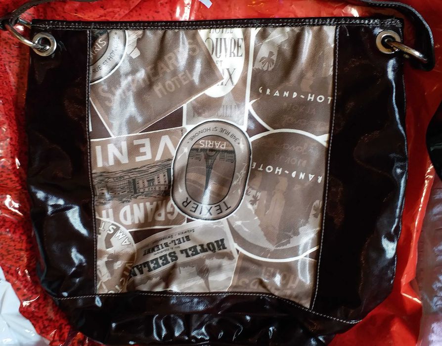 Дамска кожена чанта