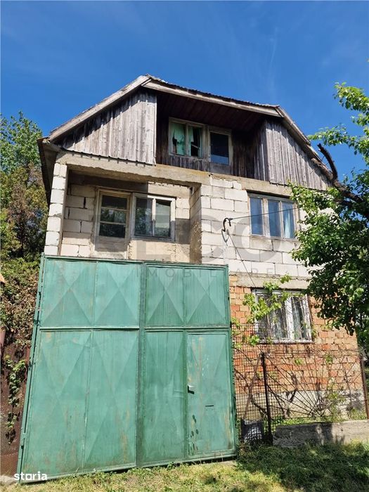 RECO Casa cu etaj nefinisata in Santion, com. Bors