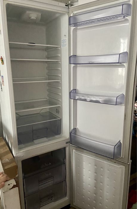 Продам холодильник