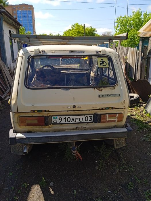Продам ниву ваз2121