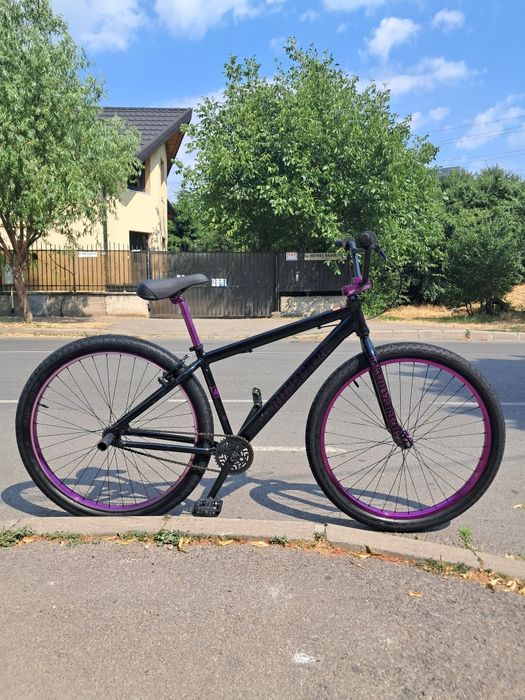 Bmx 29. Se bikers. Big Flyer. Wheelie. Dirt.