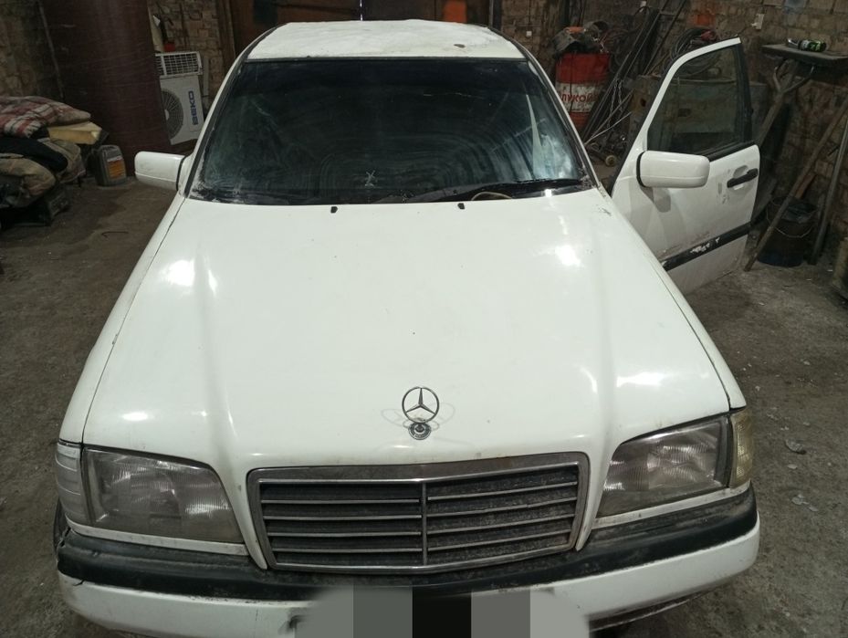 Продам Мерседес с 180