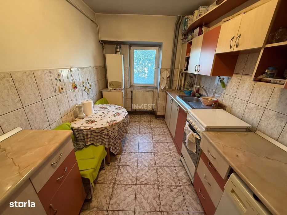 Apartament 3 camere decomandat-72mp-etaj intermediar-Bld Socola