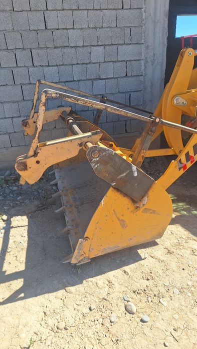 Продам уневерсальный вилы