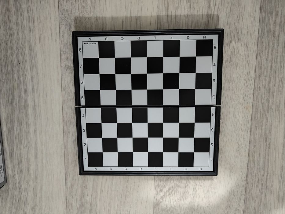 Шахматы магнитные маленькие