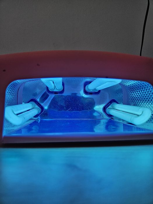 Lampa de unghii manichiura neon