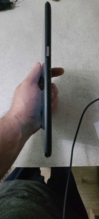 Таблет ЛЕНОВО работещ