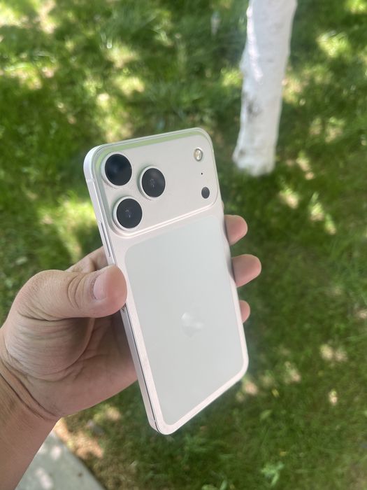 Iphone XS MAX  sotiladi LL/A.  Iphone 17 korpus