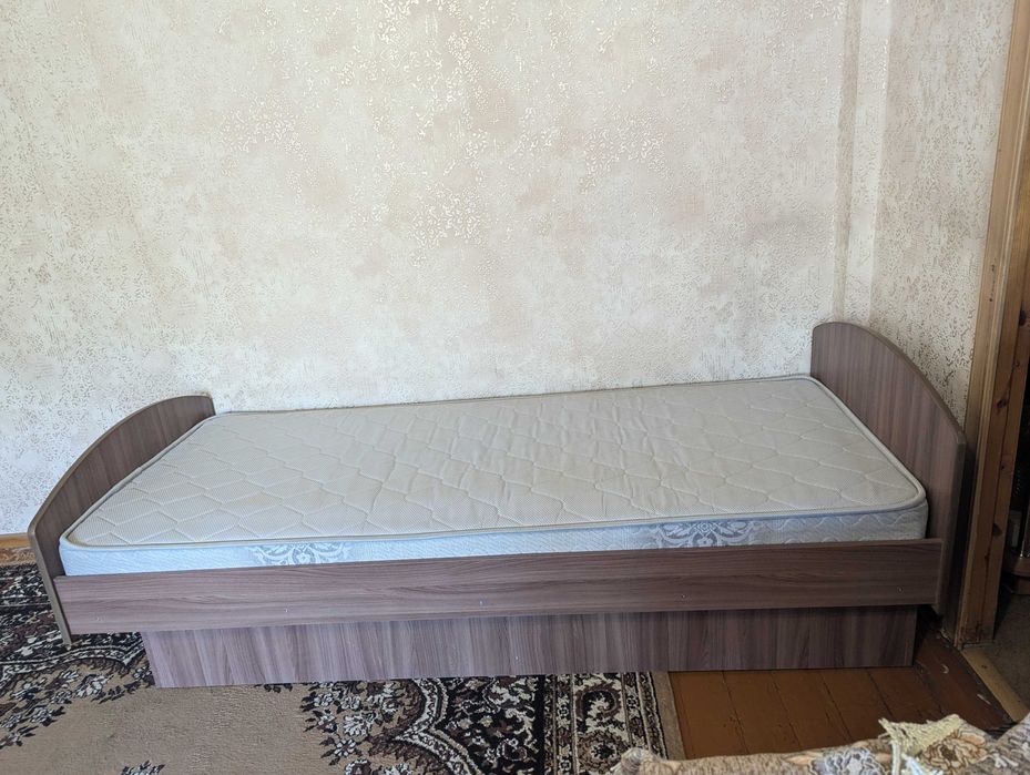 Продам кровать в хорошем состоянии