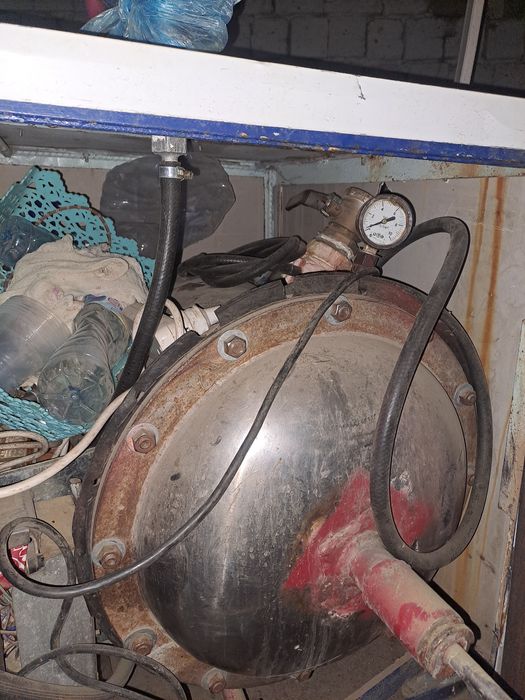 Газ вада ясаймиз ва морс учун хархил  сироп ва колбалар ва стойка  бор