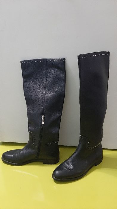 Женские сапоги кожанные