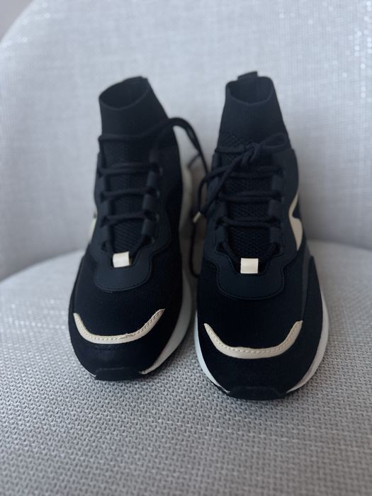 Спортни обувки Zara