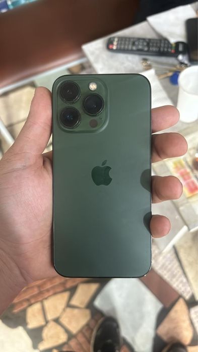 Продам Iphone 13 pro