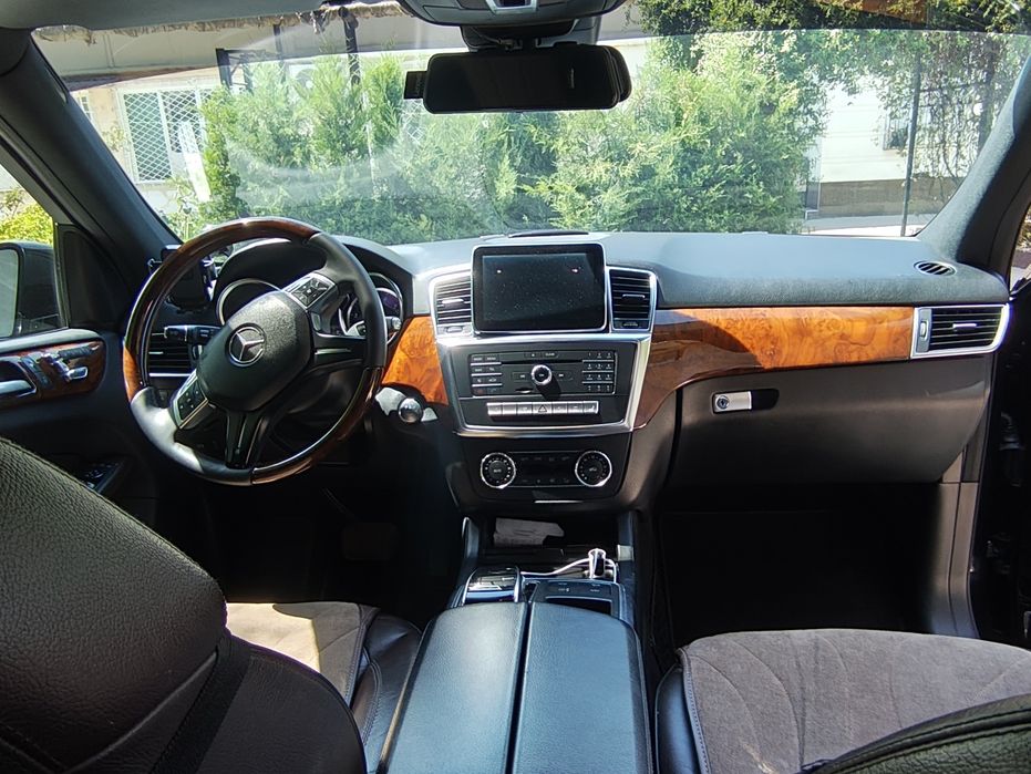 Mercedes-Benz ML 350 (кузов W166) .